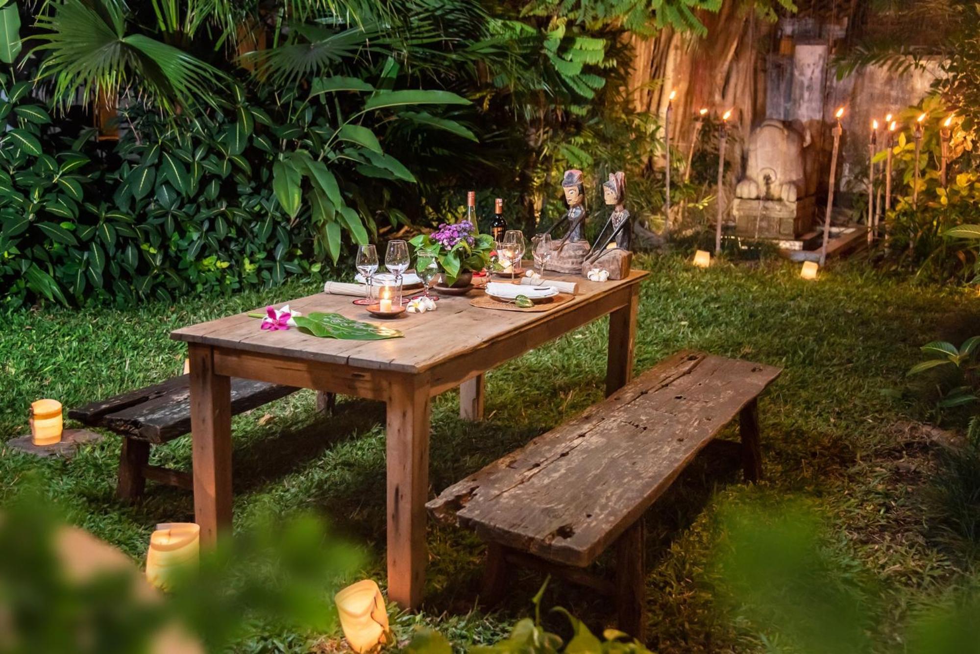Hotel Tugu Blitar Exteriör bild